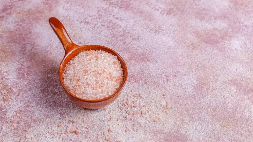 pink salt for skin