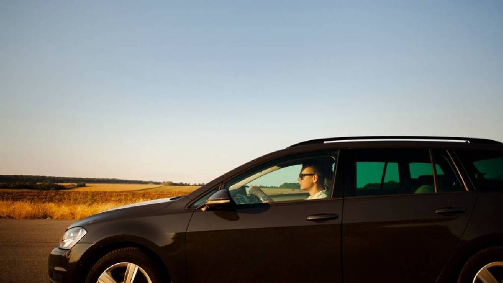 How to protect car from sun in open