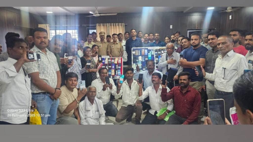 police seized android phones worth Rs 25 lakh in nanded owners must verify identity