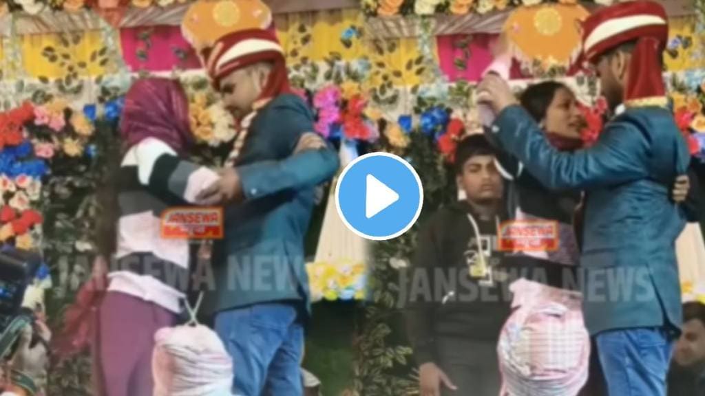 Shocking video a groom ex girlfriend reach on wedding stage video