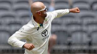 Nathan Lyon got the wicket of Dinesh Chandimal twice in a session in a test match rare moment in test history