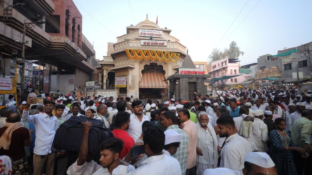 Four lakh devotees in Pandharpur for Maghi Ekadashi