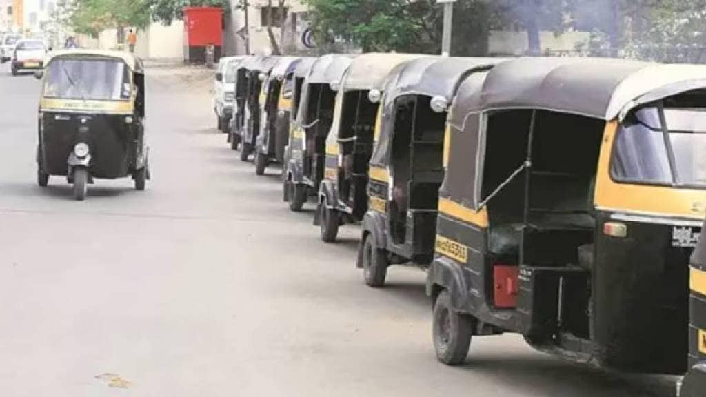 Navi Mumbai RTO action against indiscipline rickshaw drivers