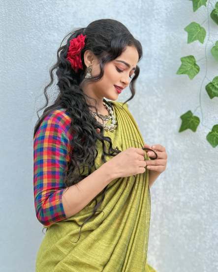 Shivali Parab Mehndi color Saree Photoshoot