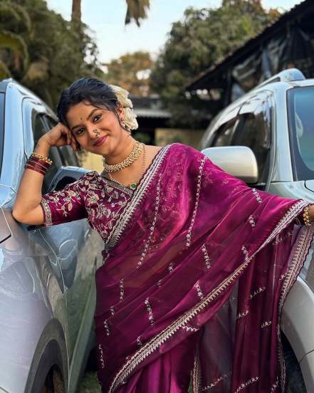 Marathi actress sakshee gandhi in Purple Saree