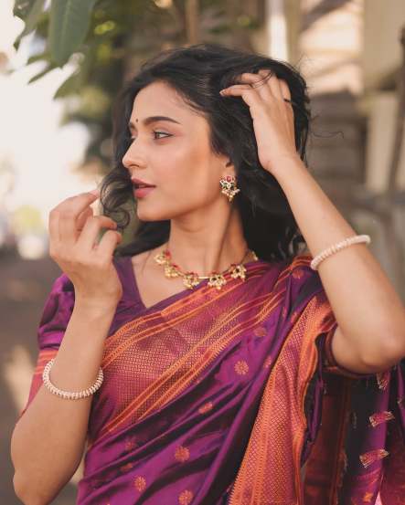 Shivani Mundhekar Purple Paithani Saree