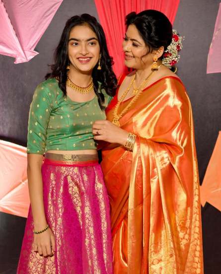 Shweta Shinde Orange Saree Look