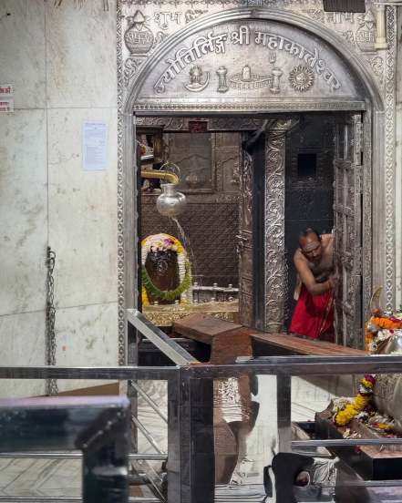 Suruchi Adarkar Ujjain Mahakal Darshan