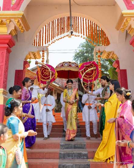 kokan hearted girl ankita walawalkar tie knot with kunal bhagat