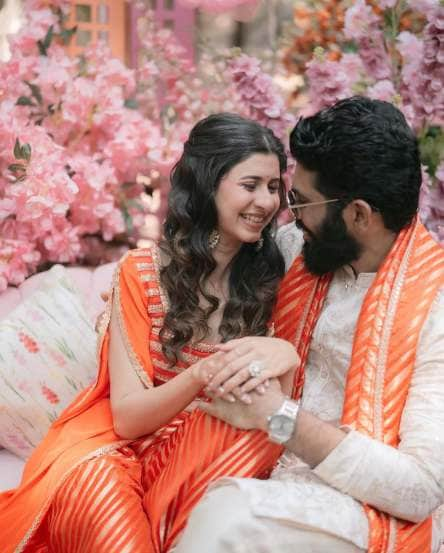 ankita walawalkar and kunal bhagat mehendi ceremony