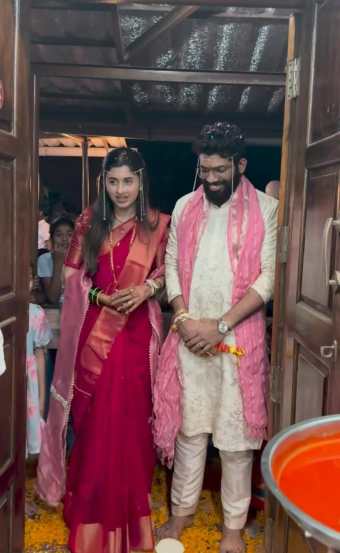 kokan hearted girl ankita walawalkar received grand welcome at husband kunal home