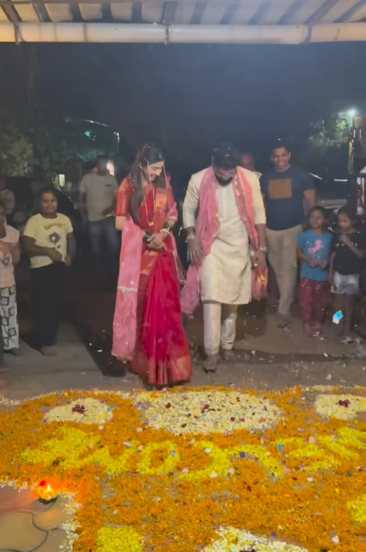 kokan hearted girl ankita walawalkar received grand welcome at husband kunal home