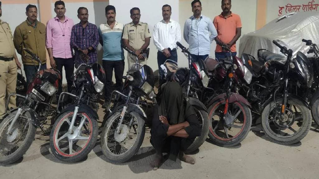 LCB team arrests thief who stole two-wheeler from Nanded city and tried to sell it