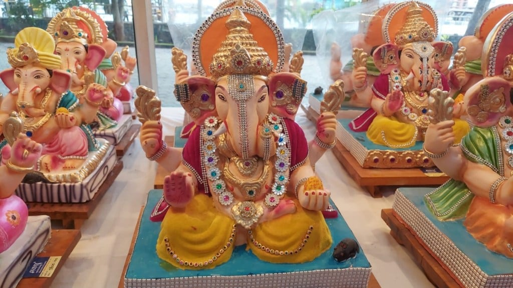 plaster of paris ganesh idol