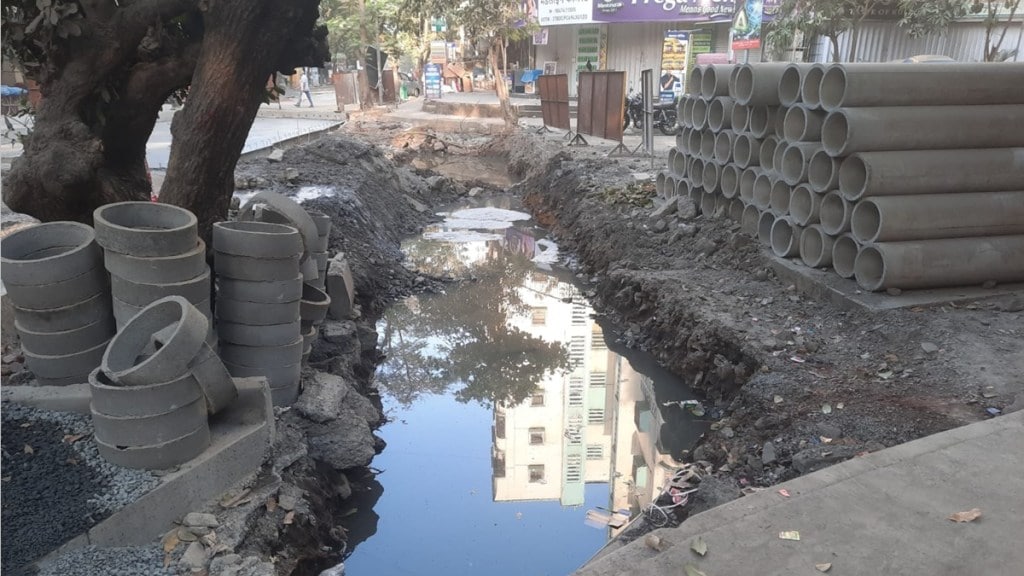 Borivali drainage line broken