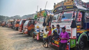 pune city 24 hours ban on heavy vehicles