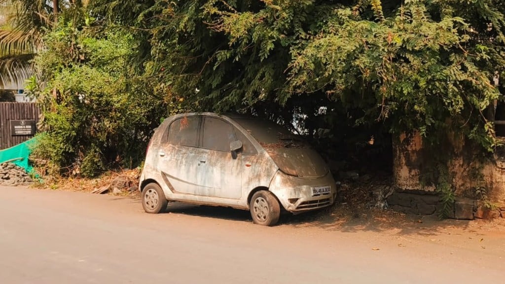 vasai virar abandoned vehicles