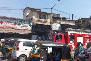 Massive fire breaks out at hotel in Chembur