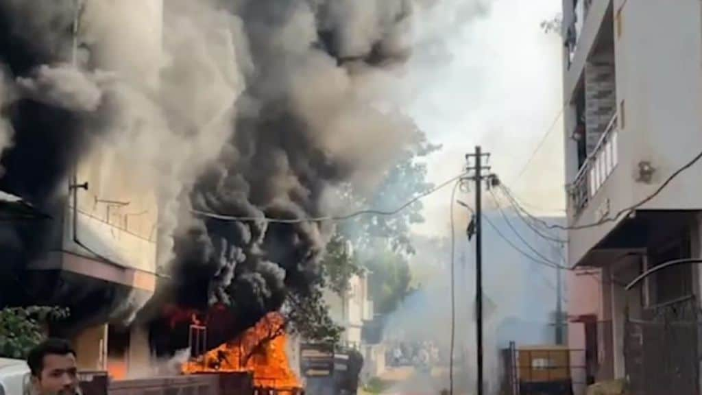 Fire breaks out on ground floor of apartment in Akola 11 two-wheelers gutted