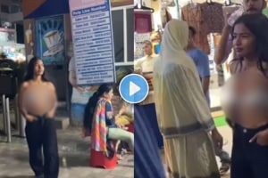 Young girl wearing Bra in indore market shocking video viral on social media