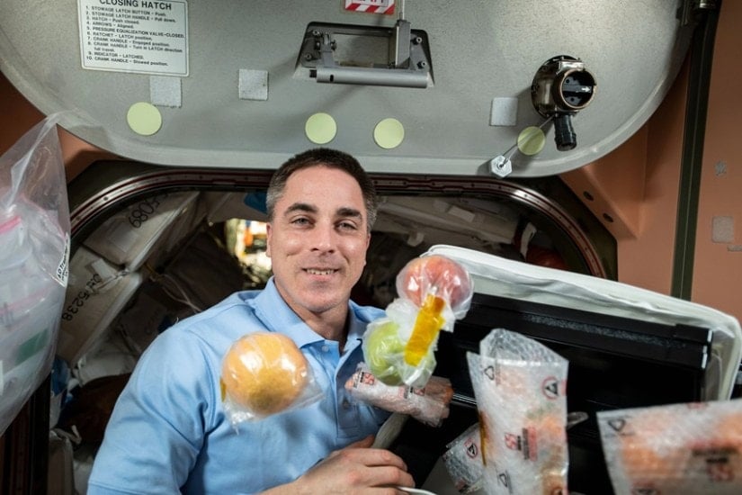 Astronaut food storage