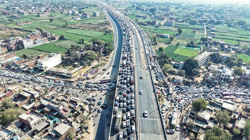 Prayagraj-Pratapgarh road 