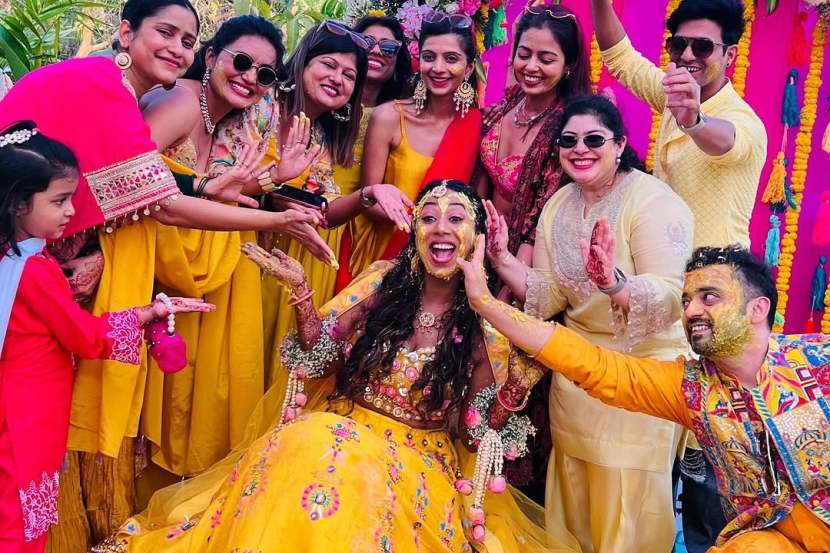 bigg boss marathi fame actress meenal shah wedding photos