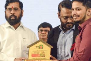 MHADA housing lottery draw by Minister Eknath Shinde hands