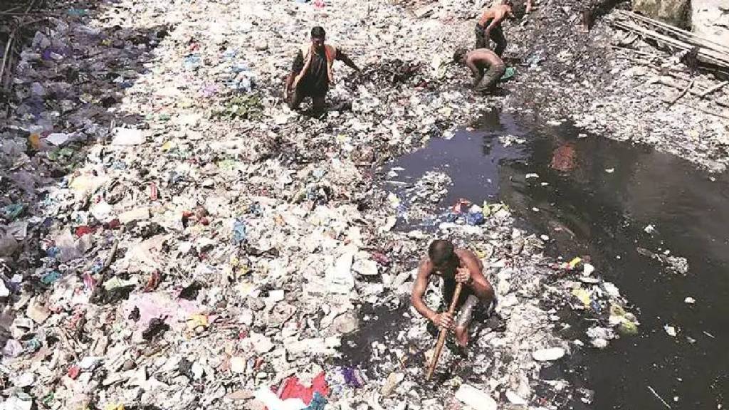 Mumbai corporation 540 crore cleaning drains monsoon