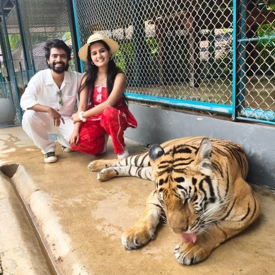 prathamesh parab and his wife kshitija enjoying in thailand