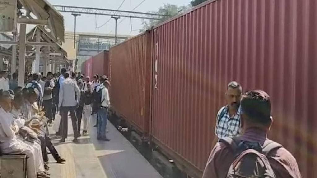 Central Railway traffic disrupted Goods train engine breaks down at Badlapur railway station