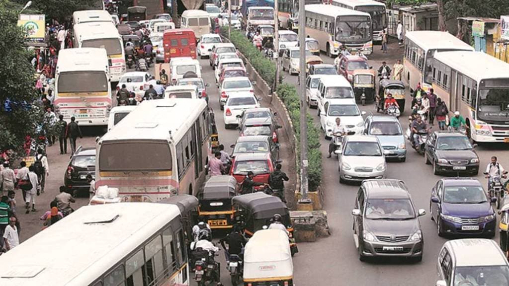 redevelopment projects in Pune hit traffic problem in city