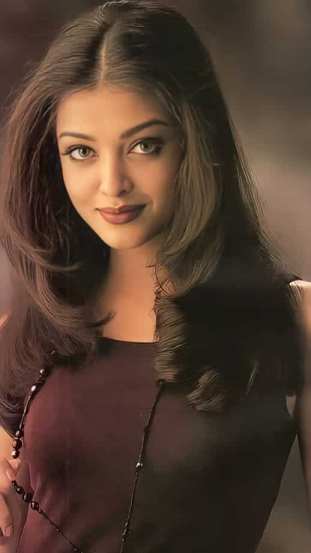 Aishwarya rai duplicate women from pakistan