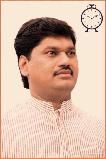 dhananjay munde resignation, dhananjay munde political career, biography