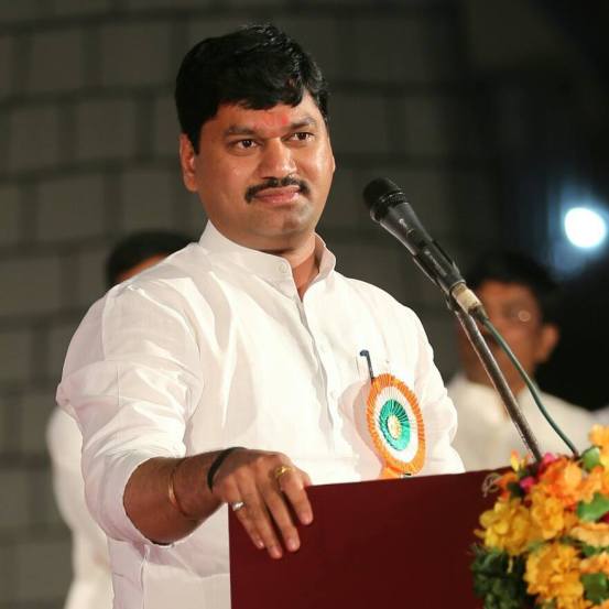 dhananjay munde resignation, dhananjay munde political career, biography