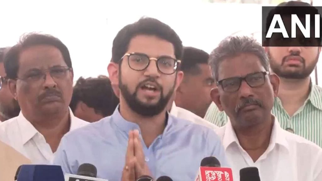 Aaditya Thackeray criticizes BJP over Nagpur violence and compares Maharashtra to Manipur.