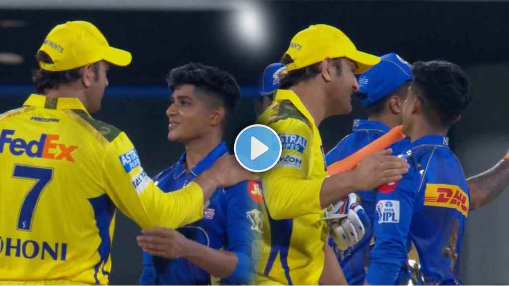 MS Dhoni Meets and Appreciates Vighnesh Puthur Bowling Performance on IPL Debut for Mumbai Indians