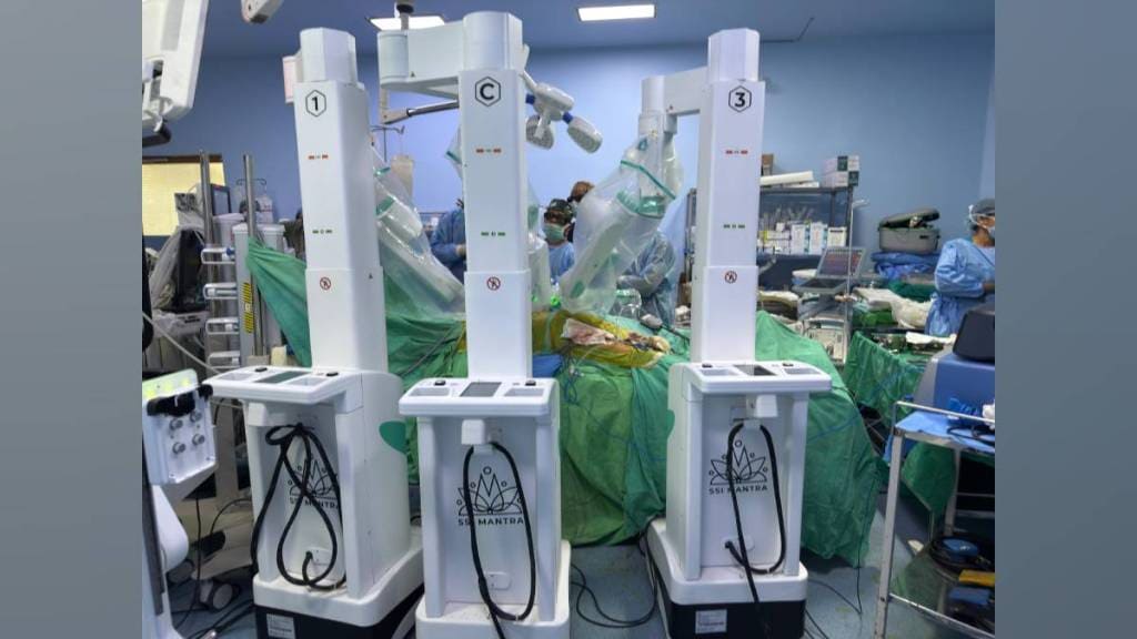 nagpurs medical hospital performed countrys first robotic heart bypass surgery in government hospital