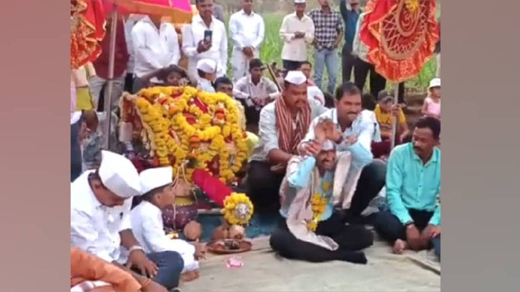 jaideep laxman todkar became nagoba at eknath shashthi festival in bhosalewadi Karad