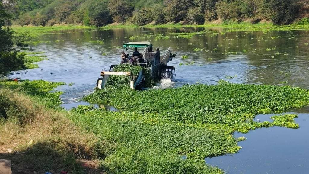 municipal corporation is set to spend crores on operating maintaining and repairing trash skimmer for godavari river