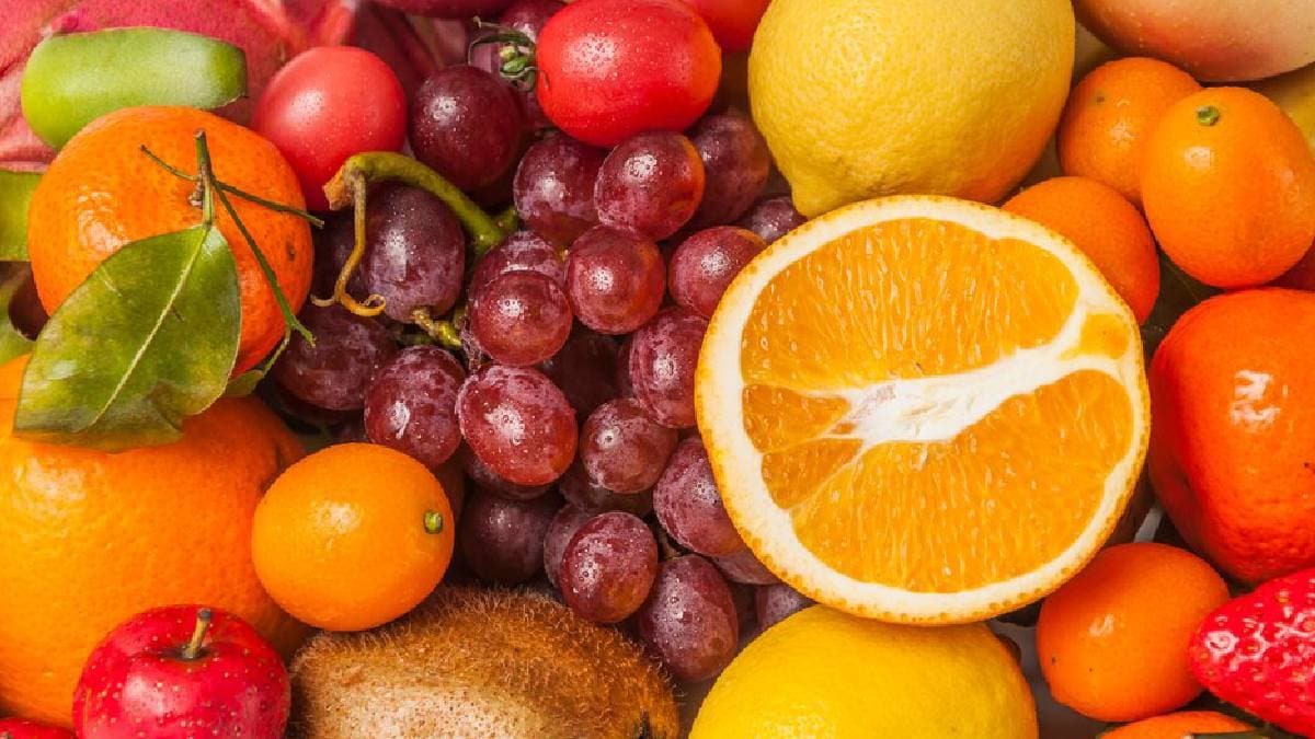 Stop! Avoid Eating Fruits At These Times Of The Day Know what is the right time to eat the fruits