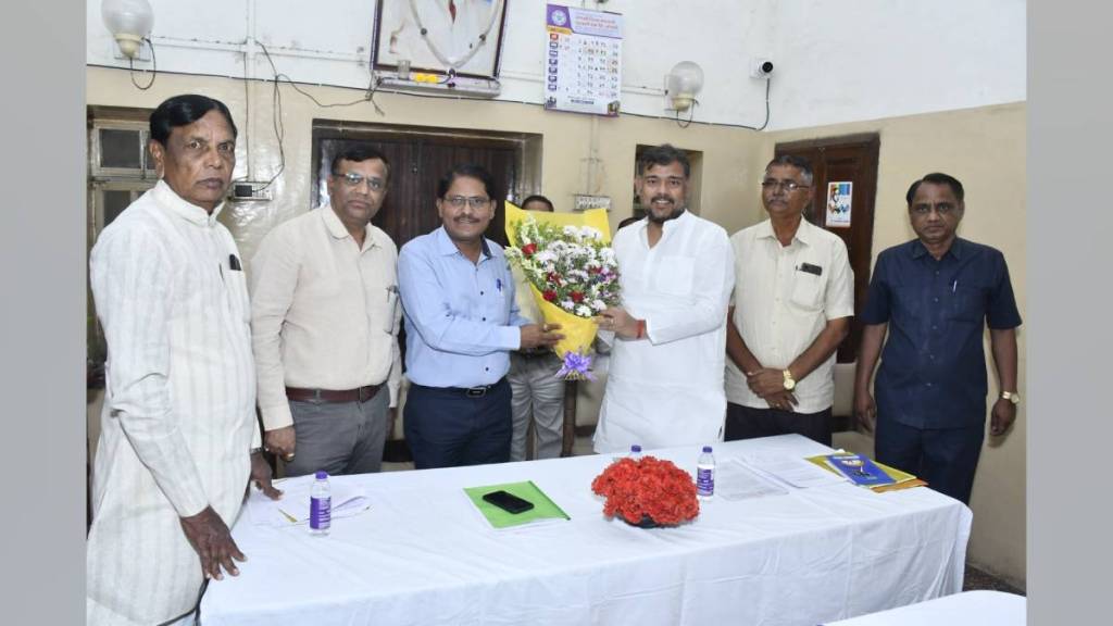 vasantdada shetkari cooperative sugar factory elected Kha vishal Patil as president and balasaheb Patil as Vice President