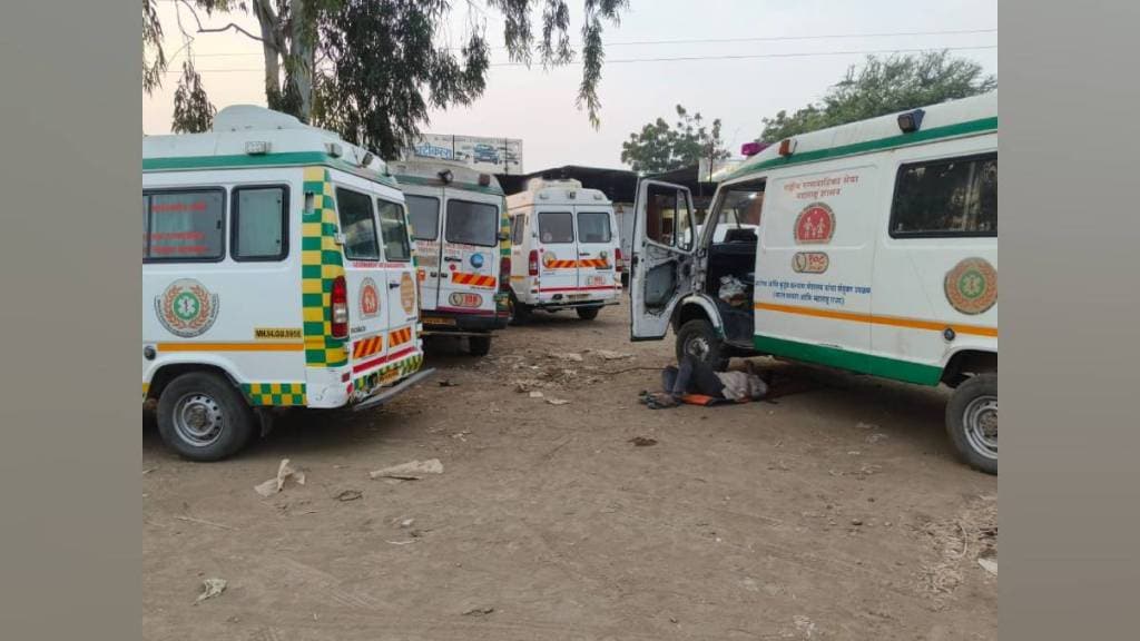 108 ambulance service in dhadgaon taluka nandurbar has been closed for week