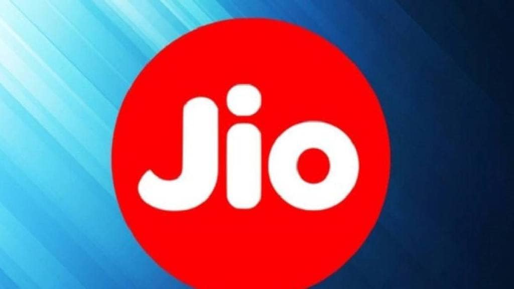 Mukesh Ambani launches new Jio recharge plan at just Rs 100 ahead of IPL 2025, gives 90 days Jio Hotstar subscription; check details