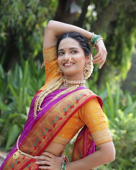 Vallari Viraj Purple Nauvari Saree Look