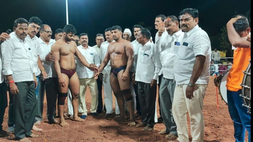 Wrestling arenas are major attraction during yatra season in indapur taluka