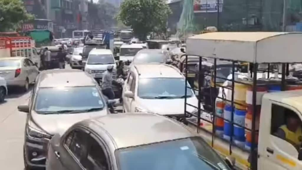 murbad road traffic stopped