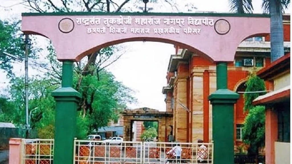 nagpur university crores of rupees expenditure,