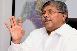 Chandrakant Patil statement after Ravindra Dhangekar entry into Shinde group