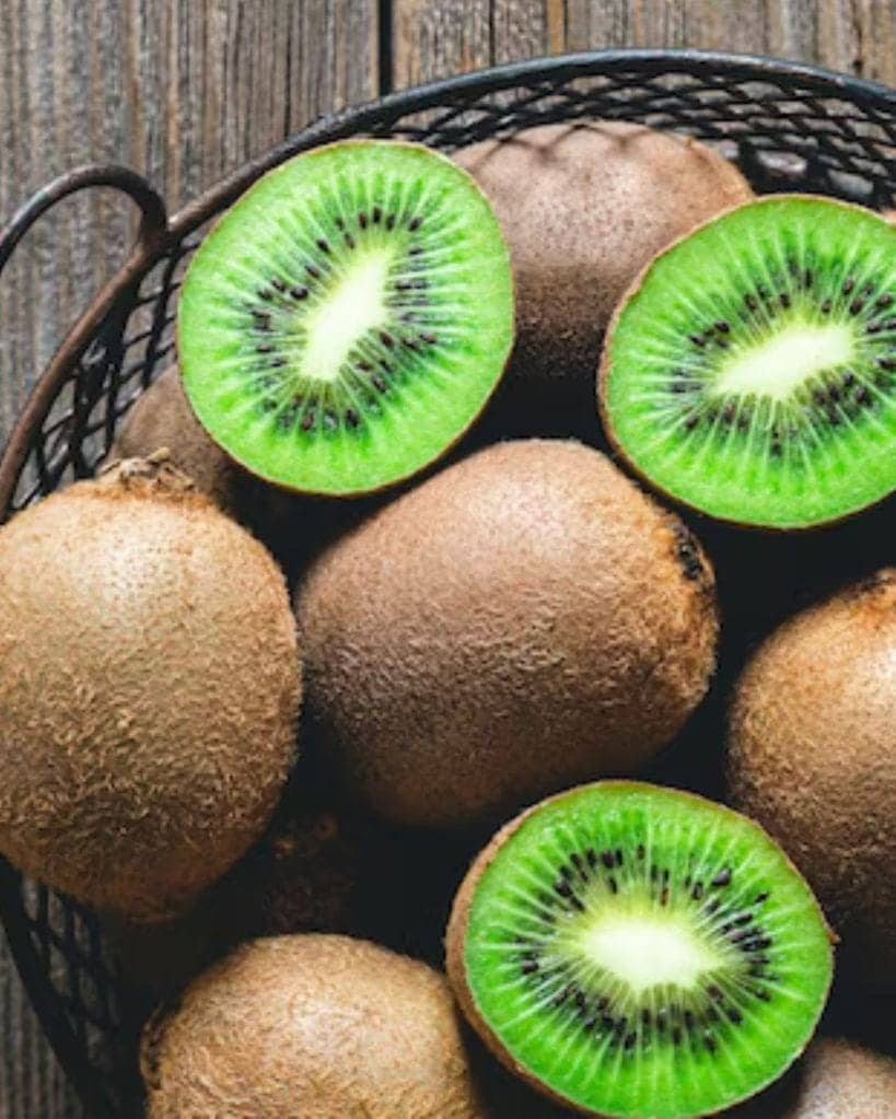 Benefits of eating kiwi